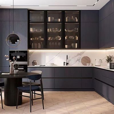 O armário de cozinha moderno completo do hotel ajustou o múltiplo feito sob encomenda