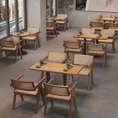 Mobília comercial Ash Solid Wooden Dining Set dos restaurantes da cafetaria do restaurante